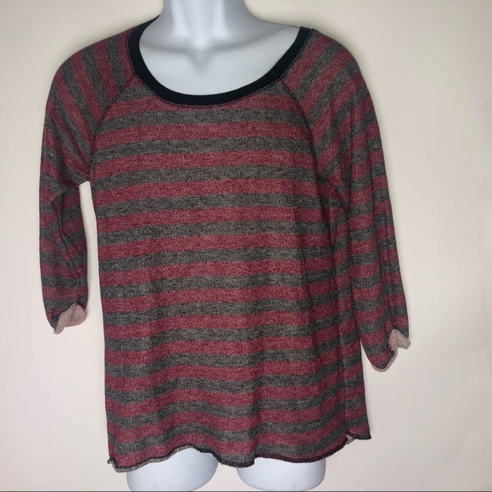 Vioblu Sweater Pink Black‎ Stripes Women's Medium